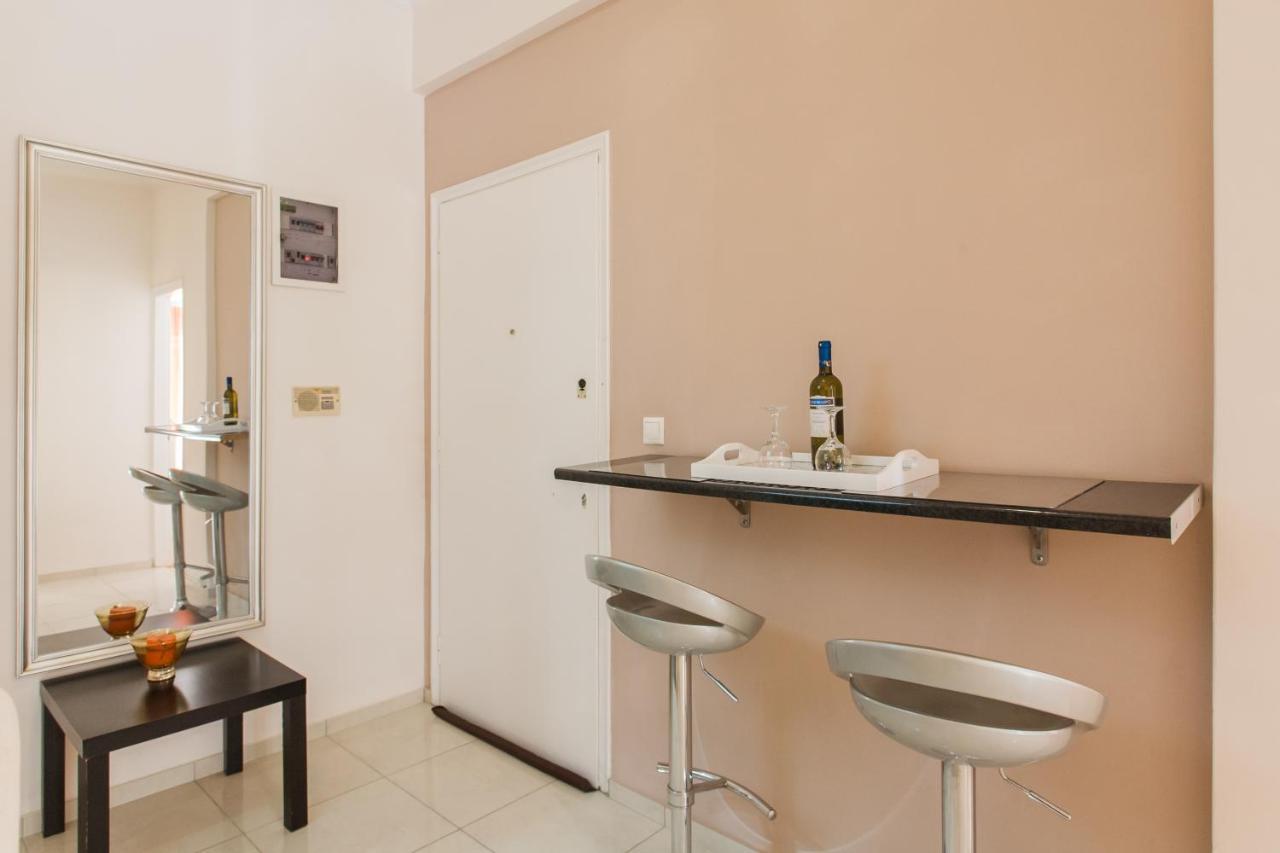 Central Apartment At Plaka 1 Bed For 2 Pers Афины Экстерьер фото
